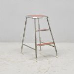 1413 2117 STEP STOOL